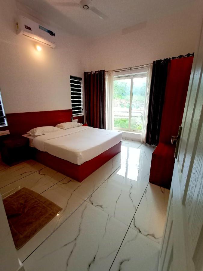 Rockdale Resort Nilambūr Extérieur photo