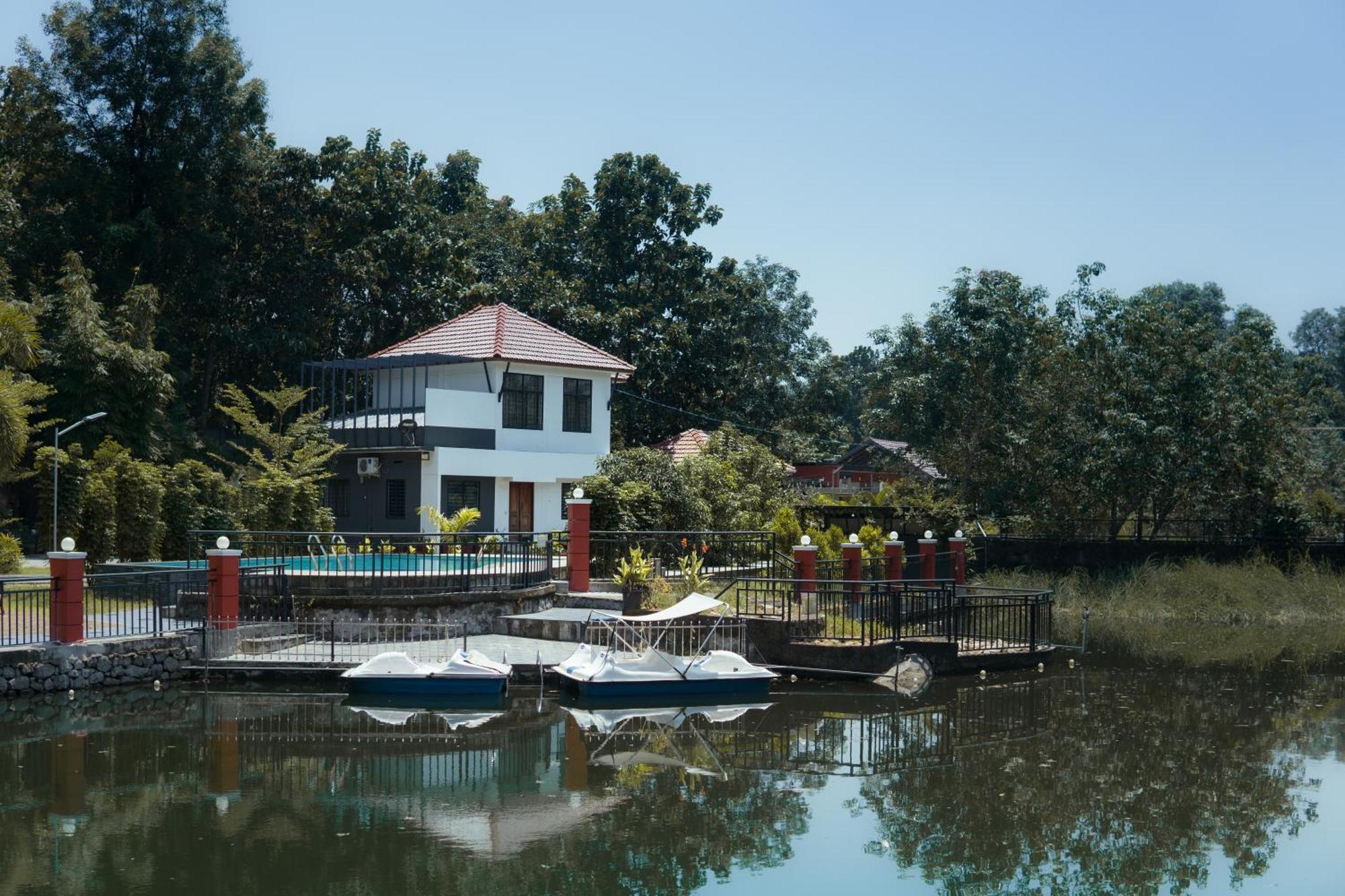 Rockdale Resort Nilambūr Extérieur photo